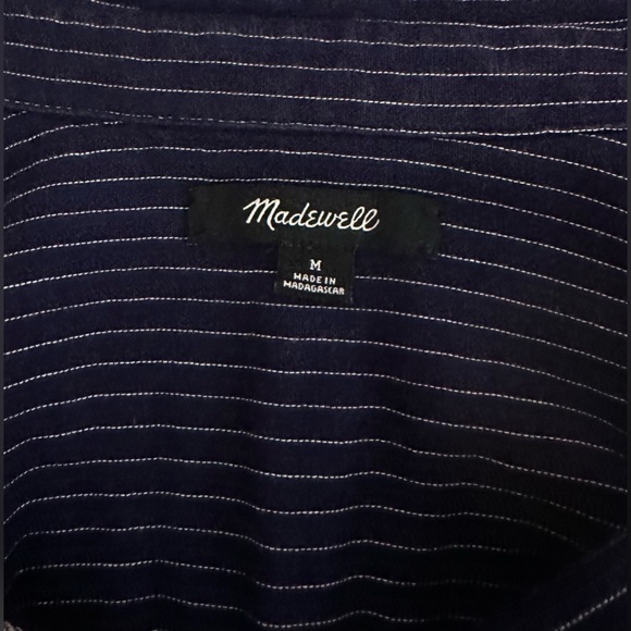 MADEWELL Long Sleeve Hi-Lo Button Up Casual Shirt. Women’s M. Stripes. Navy Blue - Picture 5 of 11